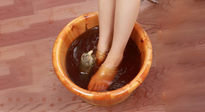 【養(yǎng)生知識(shí)】最適合泡腳的6種藥，入秋之后要用起來(lái)！